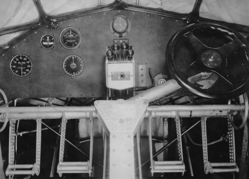 Cockpit of the S-37 Ville de Paris
