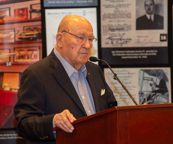 Sergei Sikorsky speaking before Sacred Heart, Sikorsky Aircraft and Sikorsky Archives guests. (Sacred Heart University photo by Tracy Deer-Mirek)